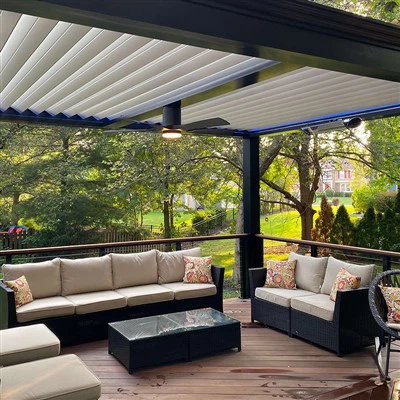 Pérgola con persianas 10x20